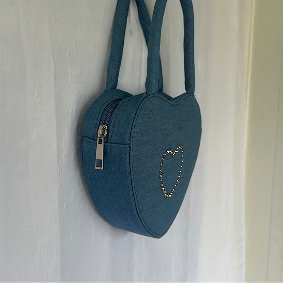 3/$20 💥 Olivia Miller Heart Shape Jewel Embellished Mini Clutch Bag Purse NWT - Picture 15 of 17